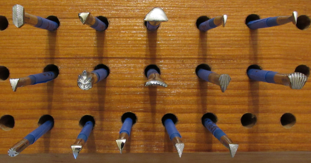 Craftool Co. USA Stamps F Series Figure Carving Stamps - USED - CLEARANCE  SALE!-image