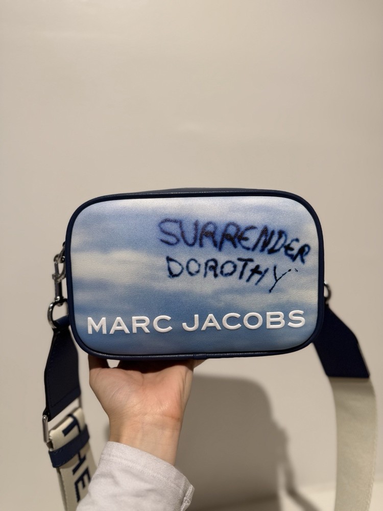 NWT Marc Jacobs X Wizard of Oz Flash Camera Bag -marshmallow Multi