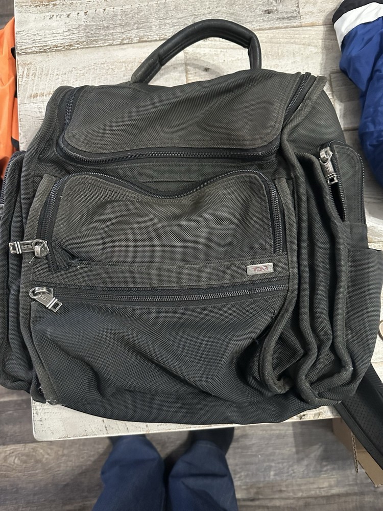 Tumi Alpha 3 Brief Laptop Backpack Black with Zipper Issue