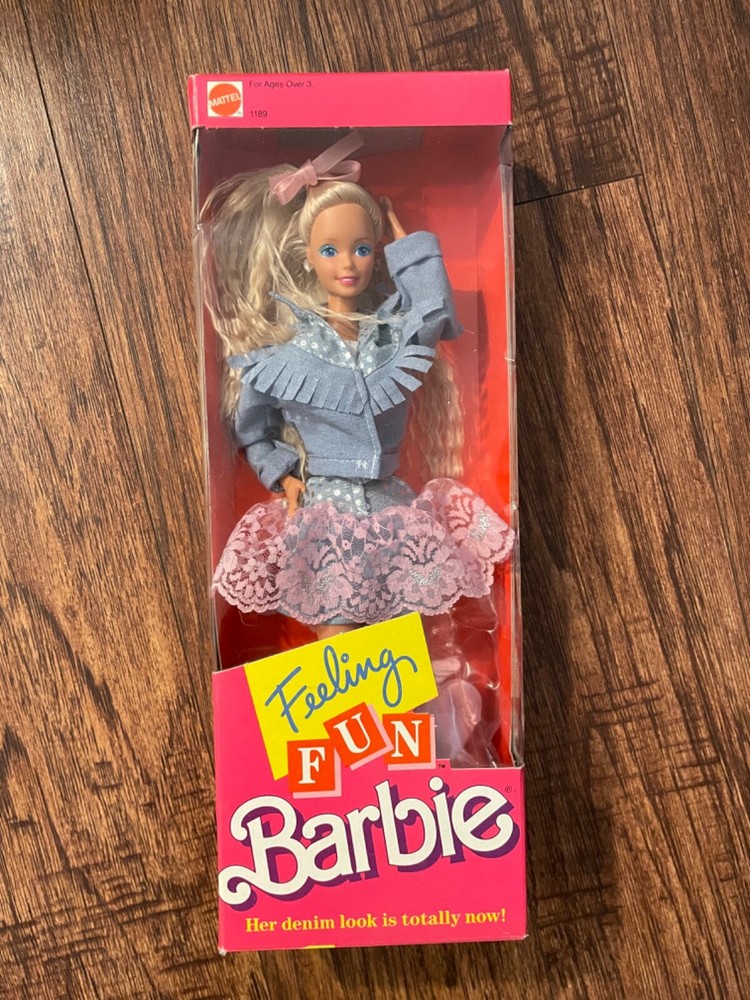 Feeling Fun Barbie Doll #1189 1988 Denim Look with Outfit Brush Shoes & Box