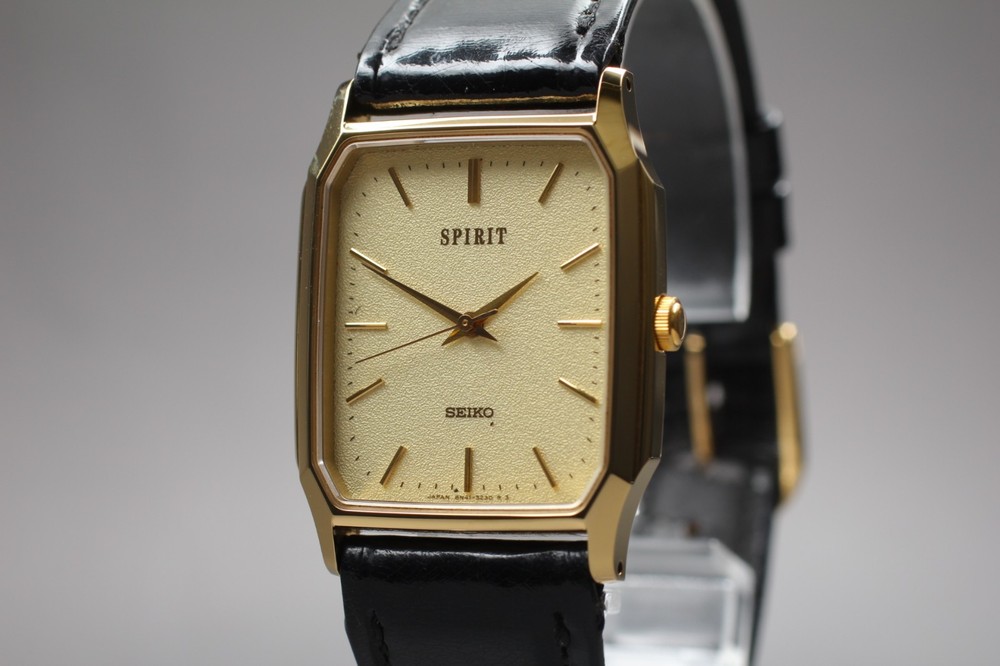 Vintage [NEAR MINT] Seiko Spirit 8N41-5180 Qz Gold 26mm Men's Watch JAPAN