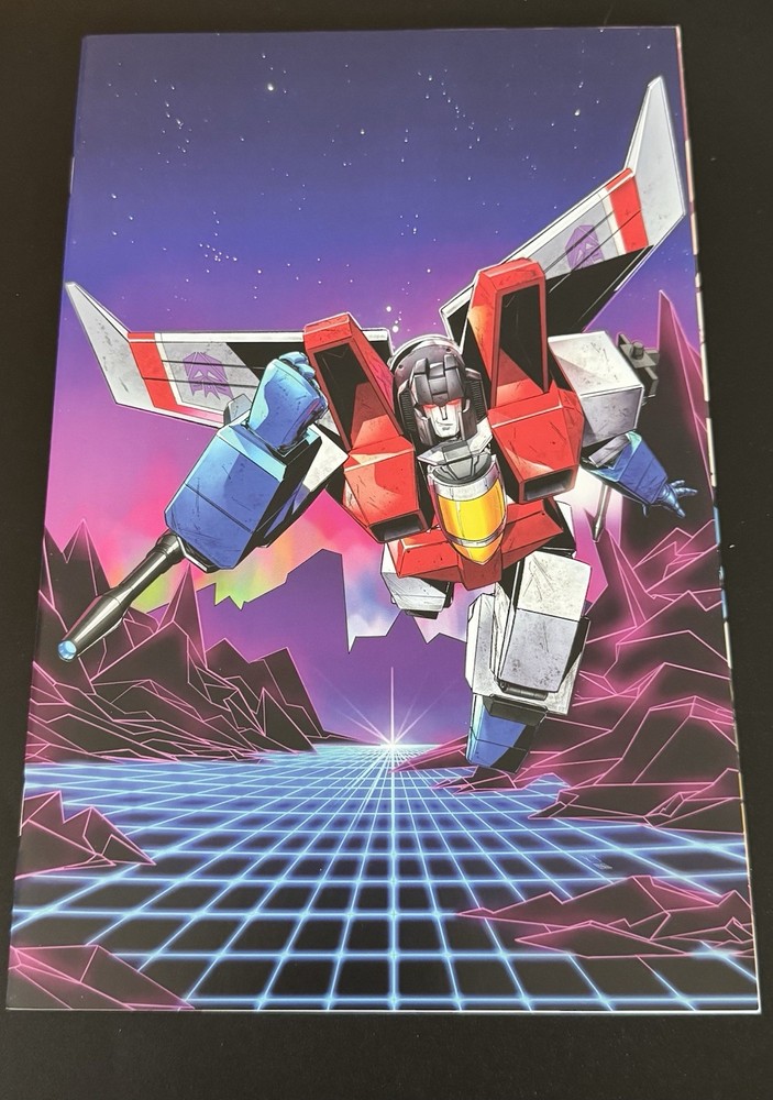 Transformers #18 80s Retro Virgin Foil Variant by Raymond Gay