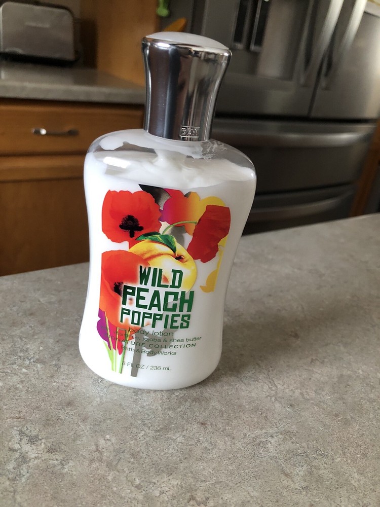 Bath & Body Works Wild Peach Poppies Lotion 8 oz NEW!