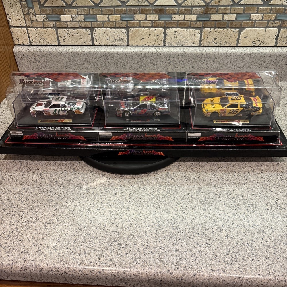 Race Image Collectibles 1:43 Scale Die Cast Model w/ Collectible Display Case