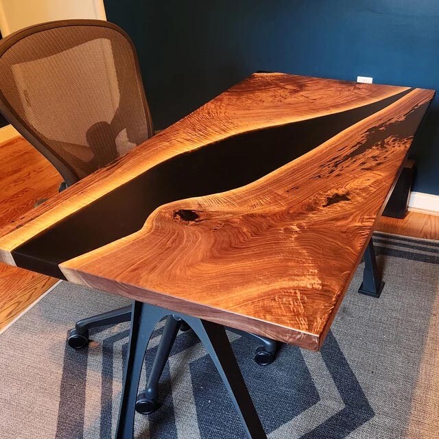Walnut Wood Black Epoxy Dining Table , Epoxy River Living Room Table Furniture