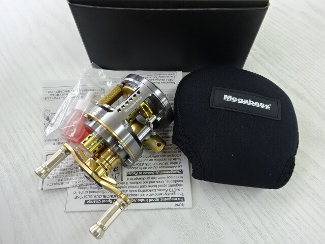 Megabass Monoblock Bespoke Limited Grigio Titanio Bait Fishing Reel