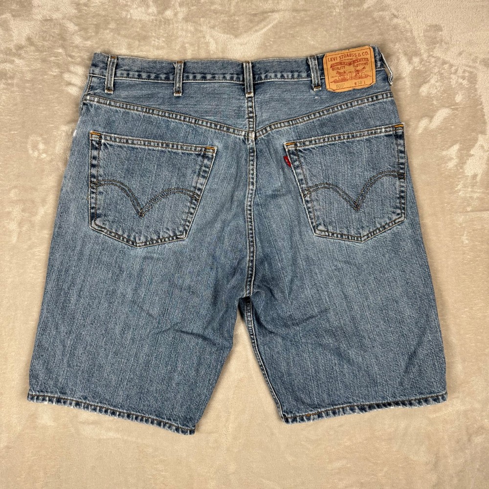 Vintage Levi's 505 Jean Shorts Size 36 Regular Fit Medium Wash Blue Denim Cotton