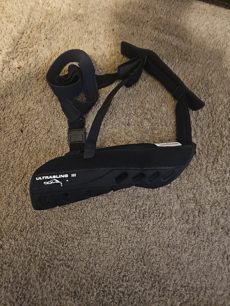 DonJoy UltraSling PRO Shoulder Support for Rotator Cuff Recovery