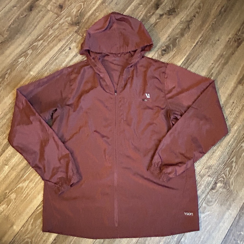Vuori Men’s Daybreak Windbreaker Jacket – Size Large – Red Clay Lightweight