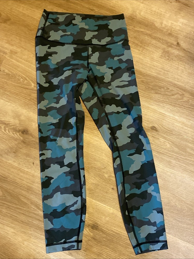 Lululemon Womens Size 6 Camo Leggings RN 106259 Style 35801