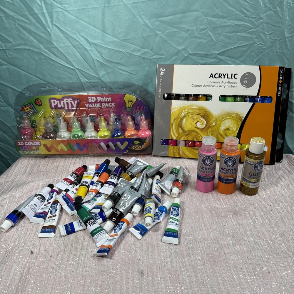 Lot of Acrylic Craft Paints Folk Art,Apple Barrel,CraftSmart,Mondo Llama,DecoArt