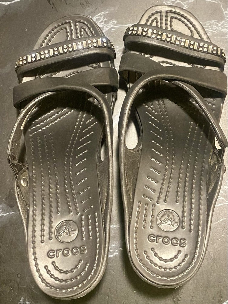 Crocs Cyprus IV Black Heeled Sandals with Rhinestones NEW Sz.9