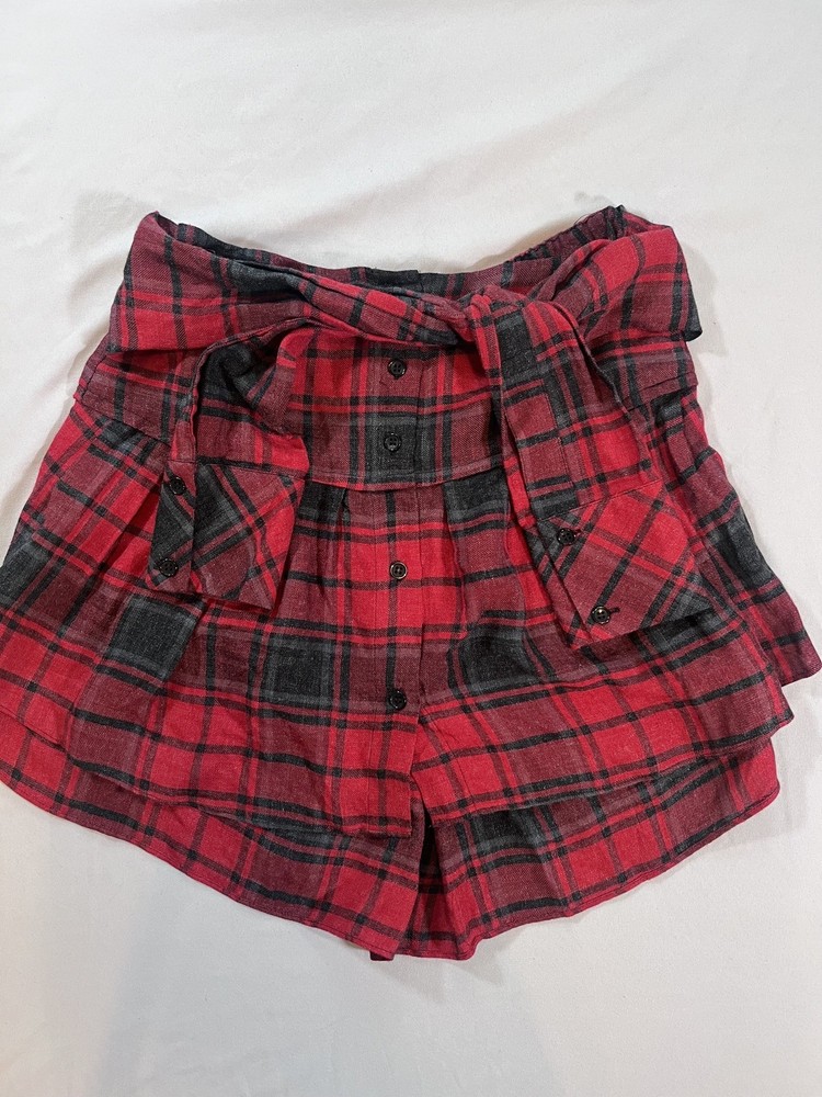 NWT ZARA CHECKERED PLAID BLACK & RED PLEATED SKIRT MINI, SIZE XS NWT