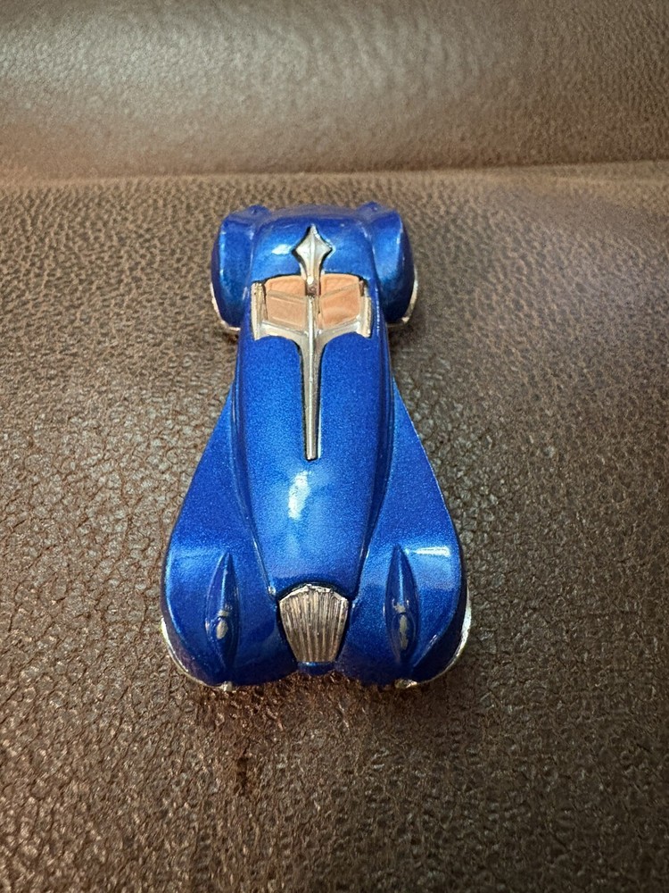 Phantastique Hot Wheels Collectible Diecast Car Blue Convertible Vehicle Vintage