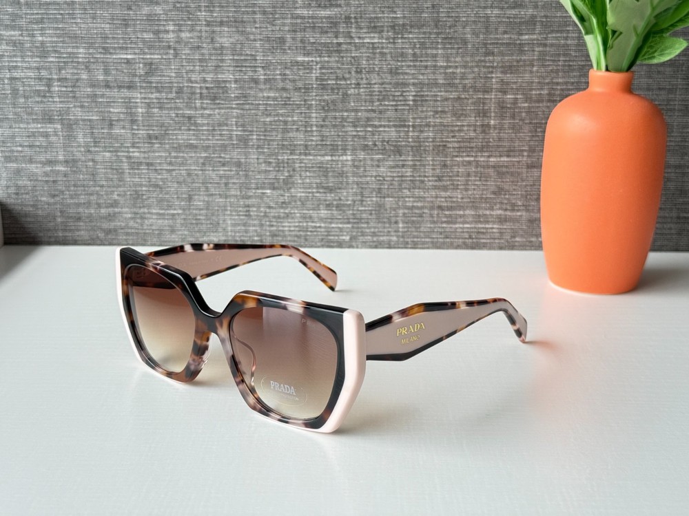 Prada SPR15W Tortoiseshell Pink Oversized Square 54-19-140 Sunglasses
