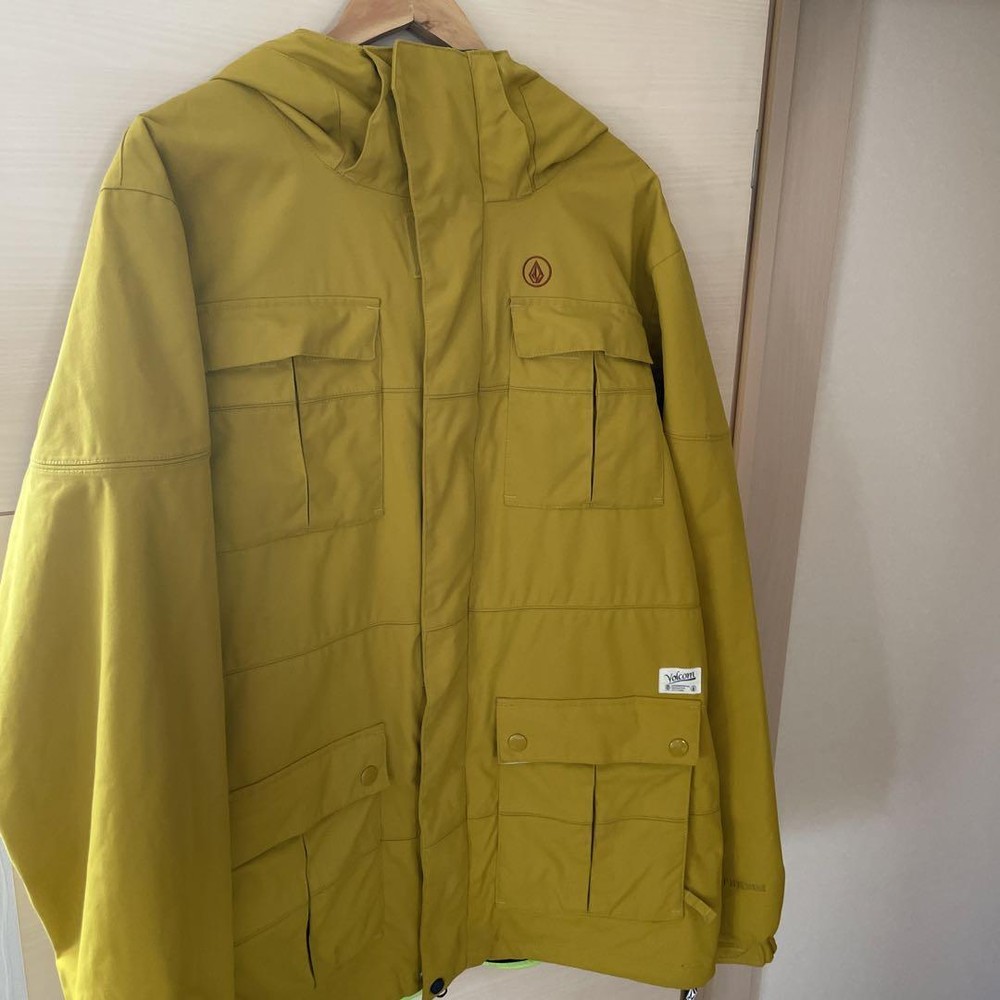 Volcom  GORE-TEX Snowboard Jacket Mens Size L Yellow