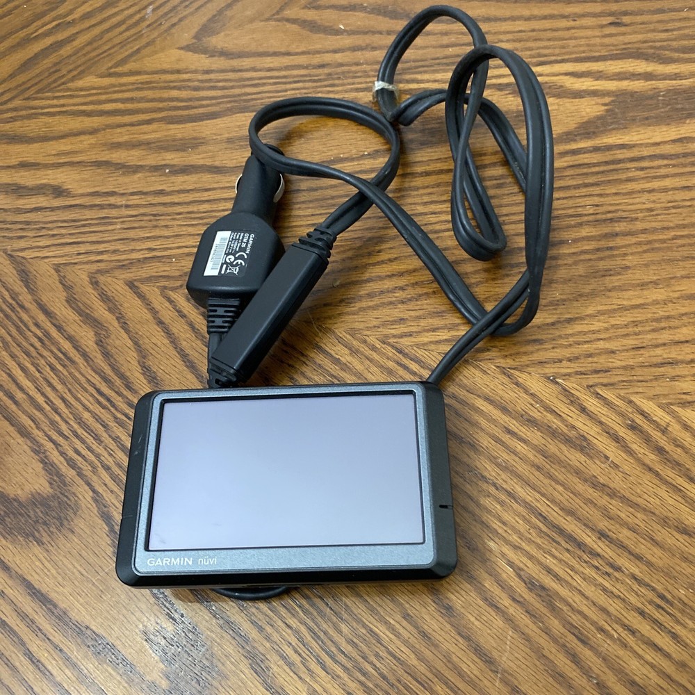 Garmin Nuvi 265W GPS Navigation Bundle Fully Tested and Working