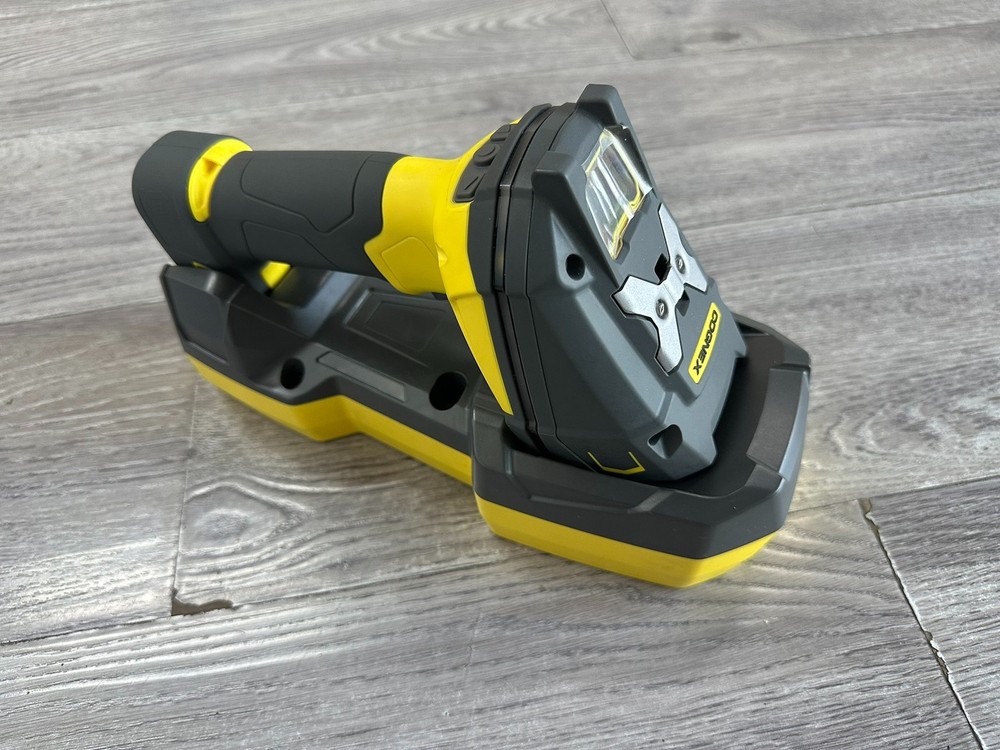 1PC DM8700DQ-BT New - Open box Industrial Barcode Scanner