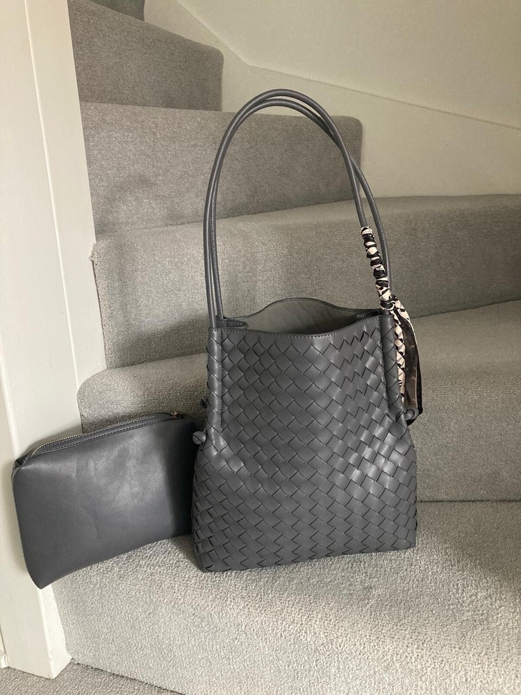 Women Woven  Shoulder tote Bag with pouch