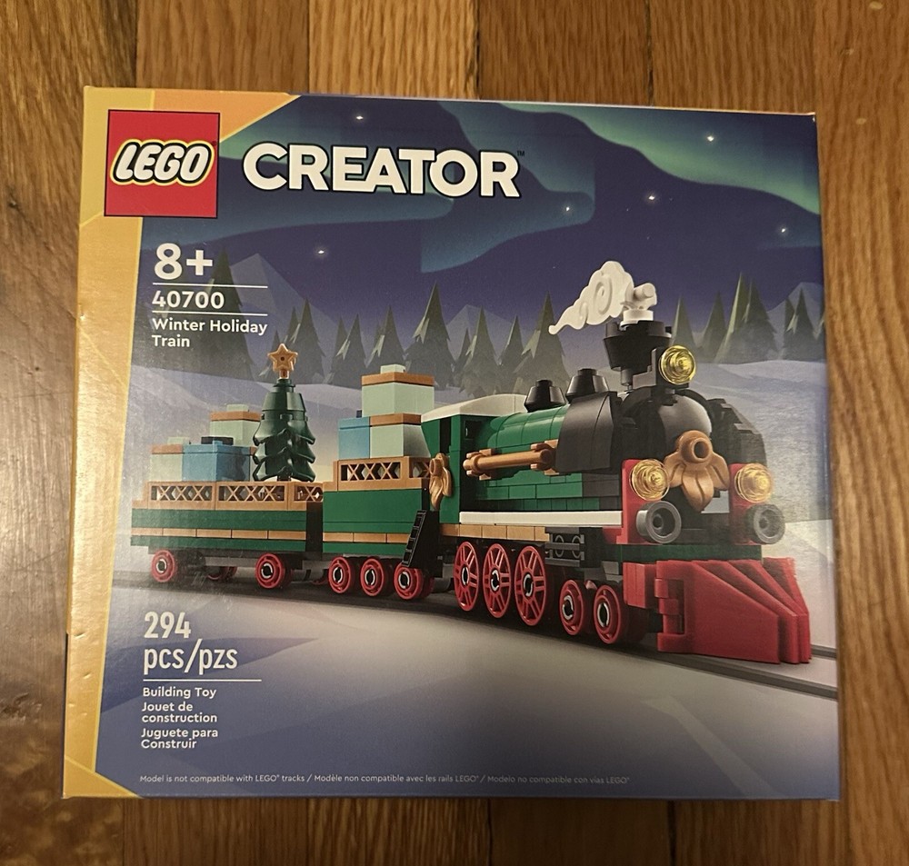 LEGO Creator 40700 Winter Holiday Train Exclusive Free Gift