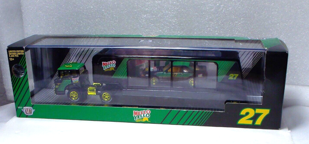 M2 Machines Mello Yello Gold Chase 1990 Ford C-8000 Auto Hauler 1:64 Diecast Set