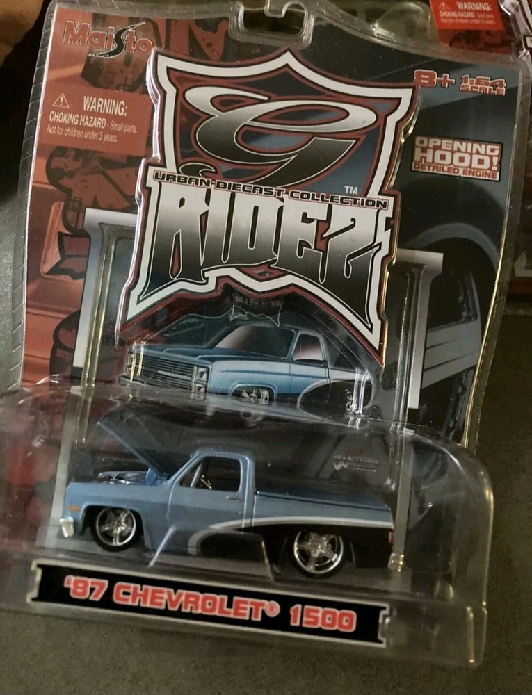 2006 Maisto G Ridez 1987 Chevrolet 1500 C10 Squarebody Pickup Truck 1:64 '87