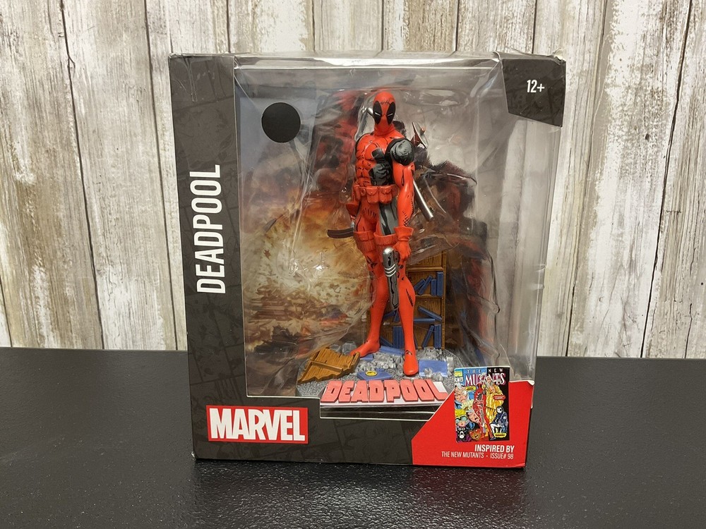 McFarlane Toys Deadpool The New Mutants Issue #98 Posed Figure-Box Damage-Lot 86