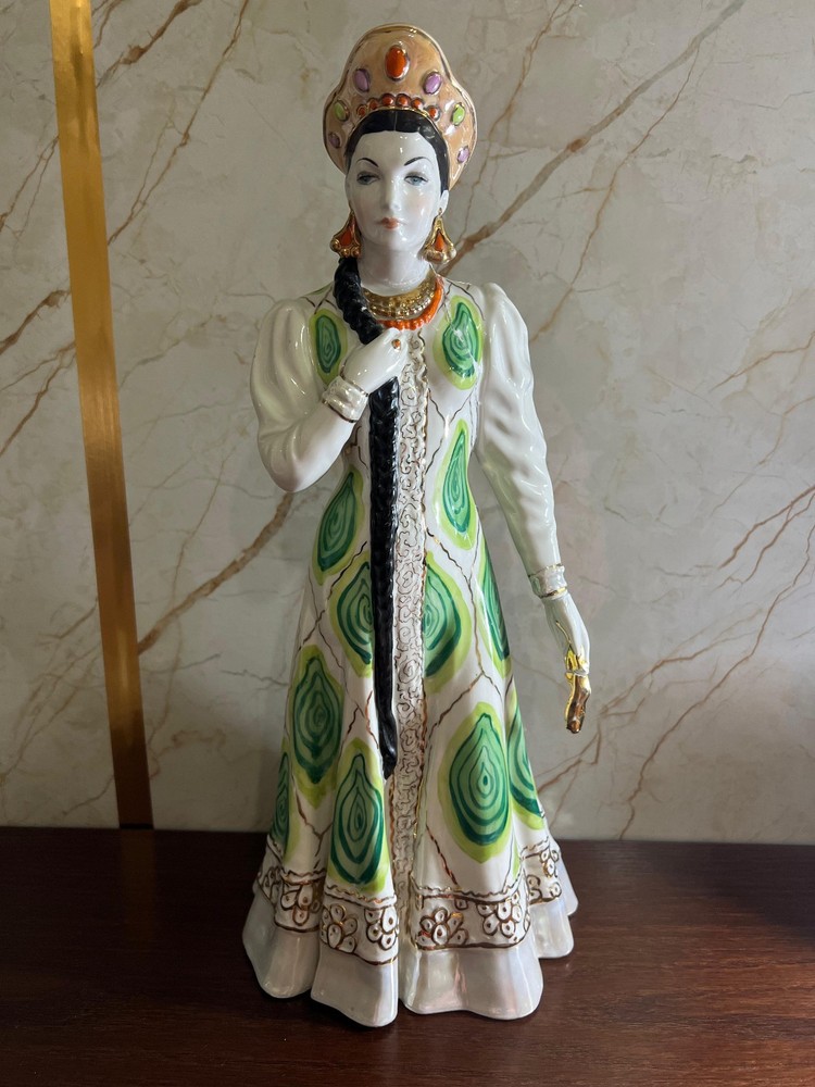Vintage Dulevo 1957 Mistress Of The Copper Mountain Porcelain Statue Glued Parts
