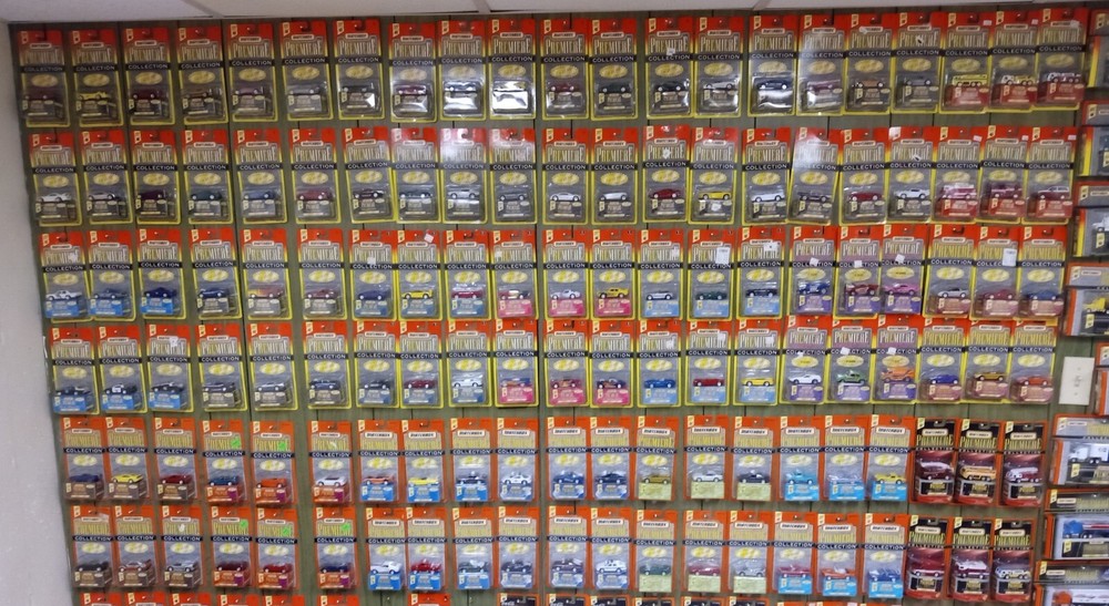 Matchbox Premiere World Class Series Lots #1 thru #21 NIP (total of 126 in lot)