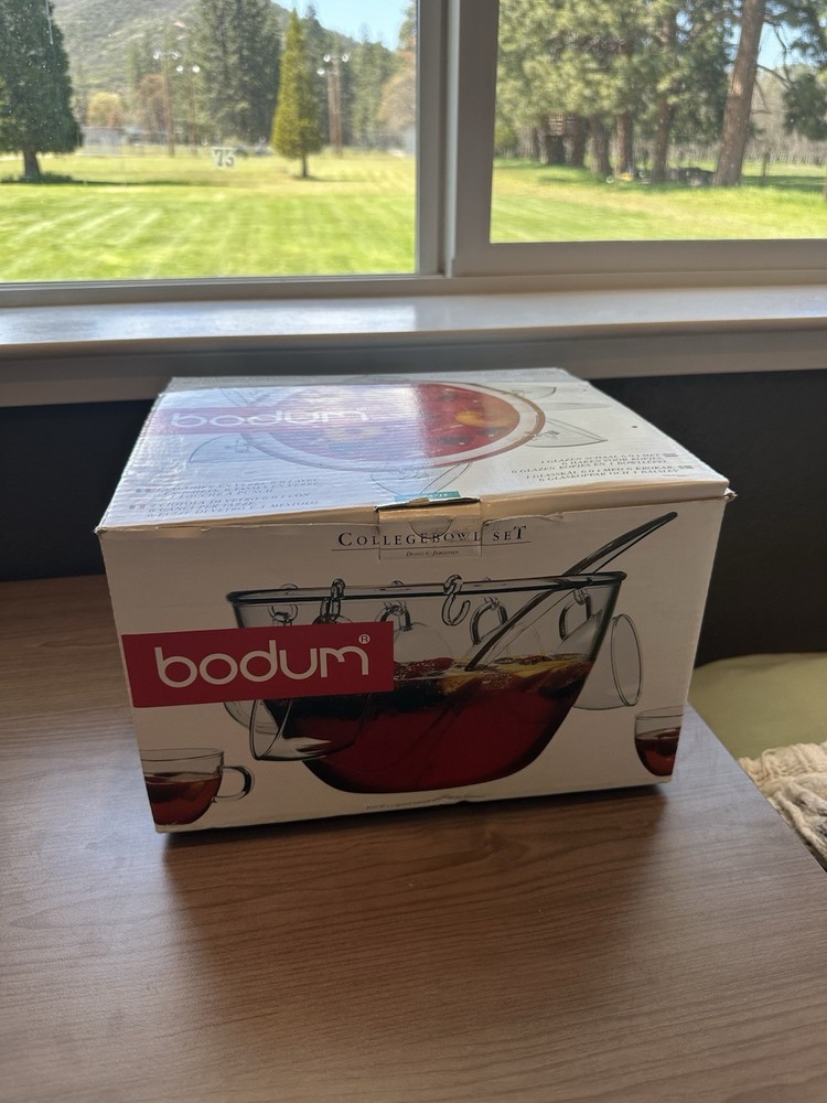 BODUM College Glass Bowl Punch Set Design by C.Jorgensen Style NO: K5715 6 cups!