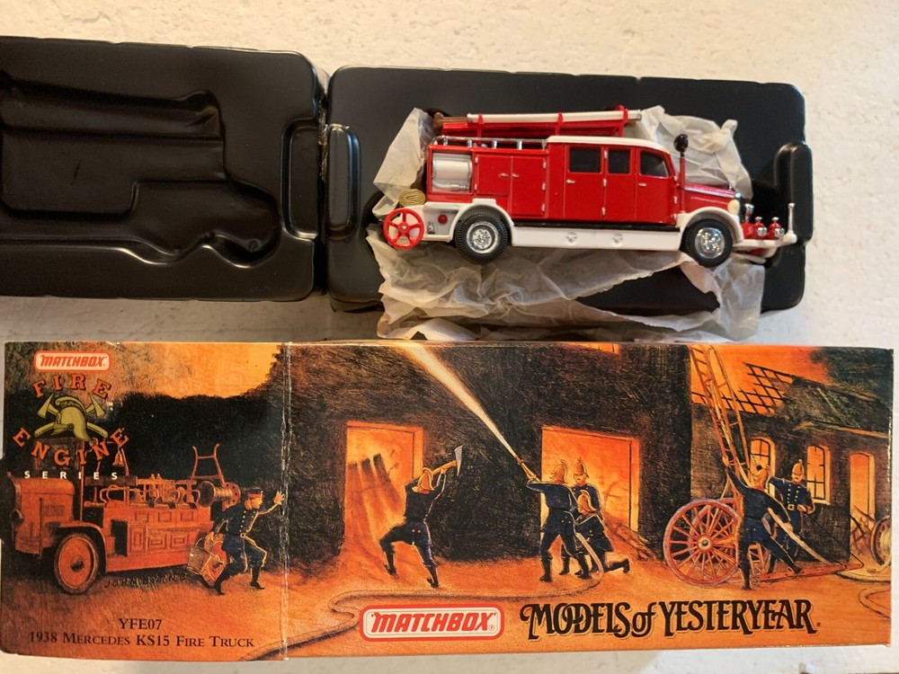 1932 FORD AA OPEN CAB FIRE ENGINE - YESTERYEAR - MATCHBOX COLLECTIBLES - YFE09