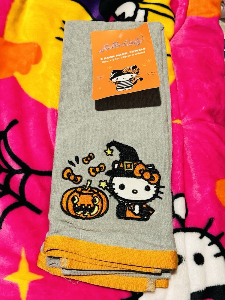 Hello Kitty Halloween 2-Pack Grey & Orange Hand Towels 15x25in New with Tags