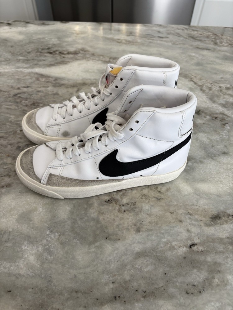 Nike Blazer Mid '77 Shoes White/Black, Size 6