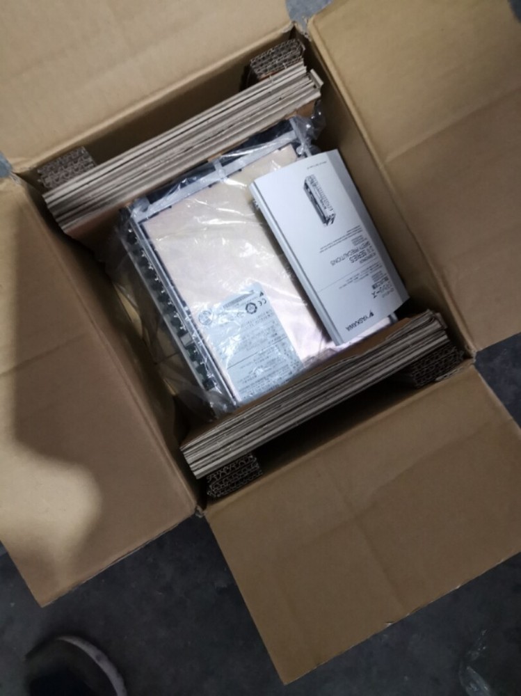 1PC Yaskawa SGDV-120D01A Servo Driver SGDV120D01 New In Box Expedited Shipping