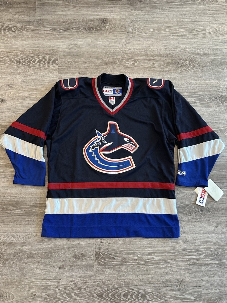 Vintage CCM Vancouver Canucks Jersey Y2K Made In Canada NWT Men’s Large NHL