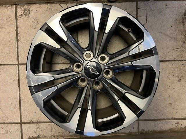 Wheel 17x8 Aluminum 6 Split Spoke Opt Rim Fits 21 COLORADO 551967