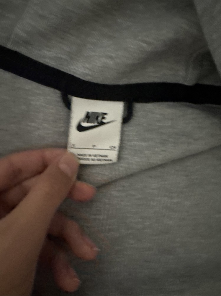 Nike CU4489063 S Hoodie - Gray
