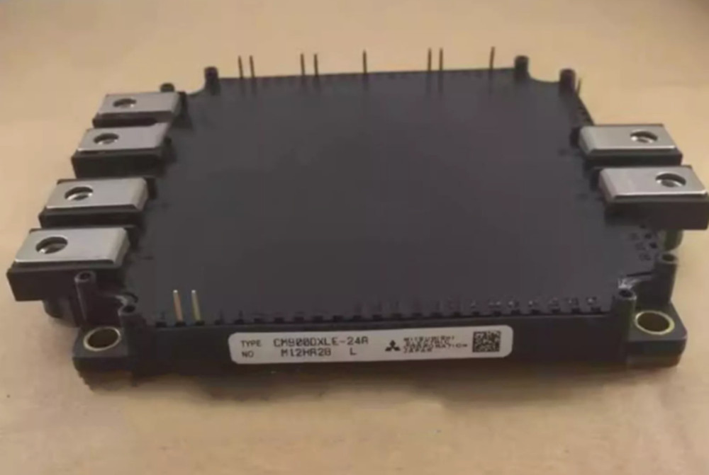 1PCS NEW NEW MITSUBISHI CM900DXLE-24A Power Supply Module