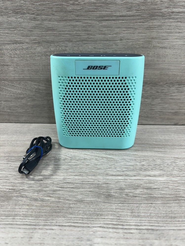 Bose SoundLink Color Bluetooth Speaker with Charger 415859 Model