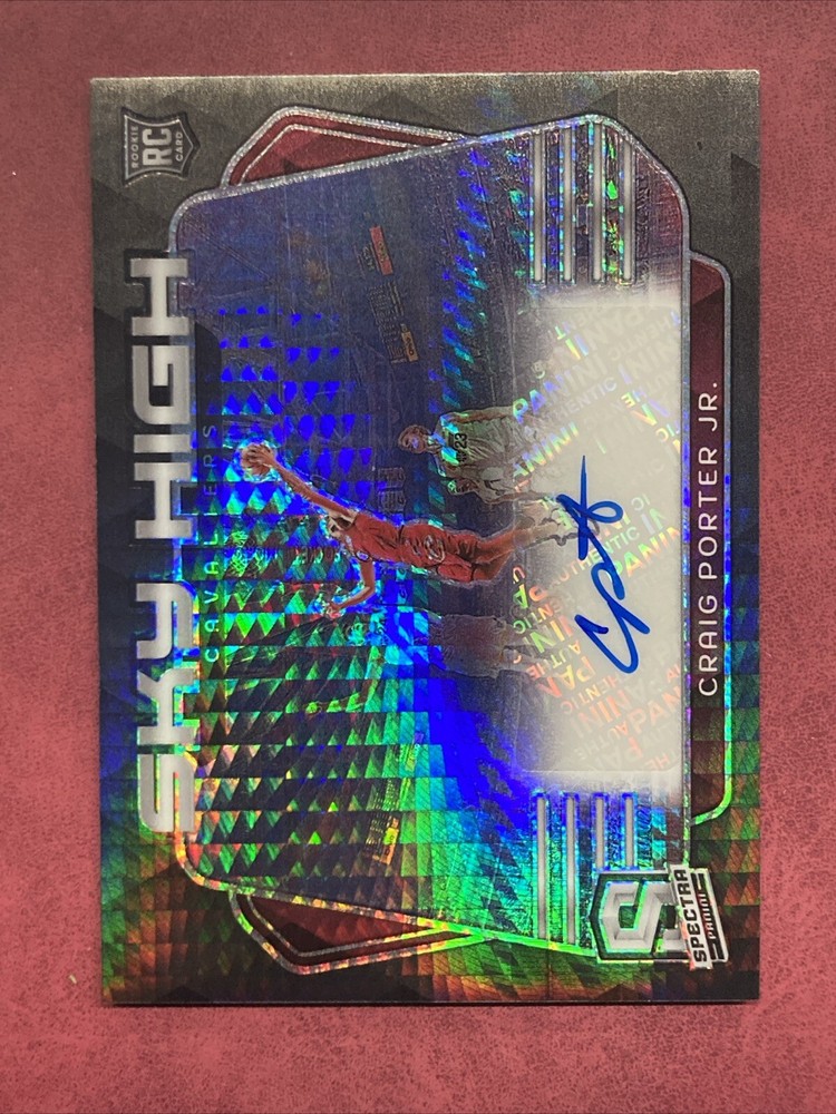 2023-24 Panini Spectra Sky High Signatures 1/10 International Craig Porter Jr RC