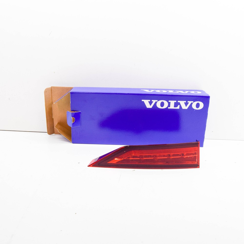 VOLVO V60 MK2 Left Rear Inner Taillight OEM 31468186 Brand New