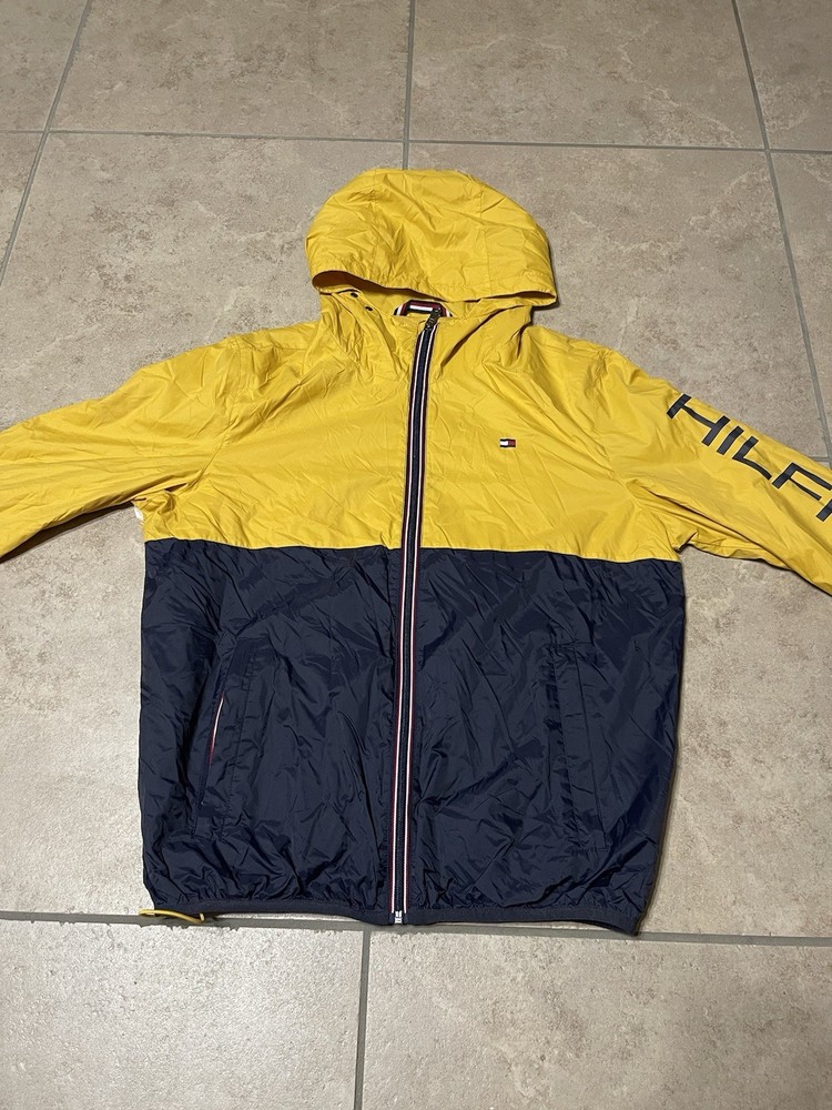 Tommy Hilfiger Men's Lightweight Jacket Size M