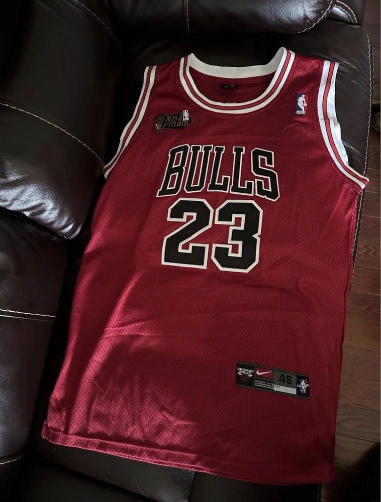 Nike Chicago Bulls Michael Jordan NBA Finals Jersey Red Size 48 M