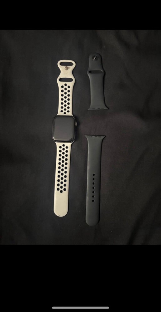 Apple Watch Series 6 44mm Space Gray Aluminum Case Black Sport Band