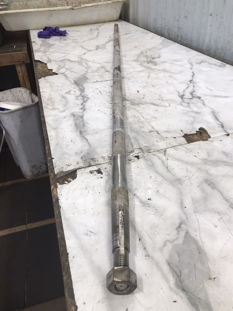 87 Silverton 34 X Express Boat propeller drive shaft 77 x 1.25 1 1/4 in inch