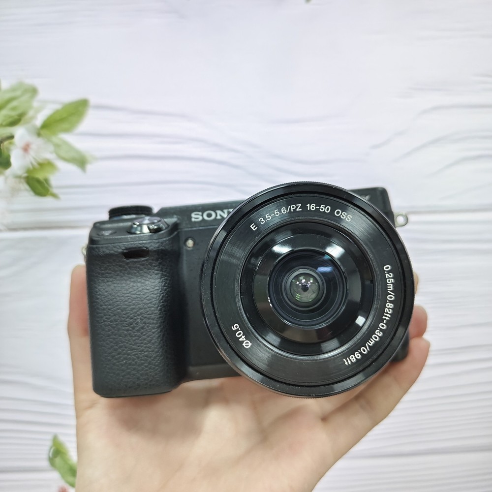 Sony Alpha NEX-6 16.1MP Digital Camera - Black (Kit w/ E PZ 16-50mm OSS Lens)