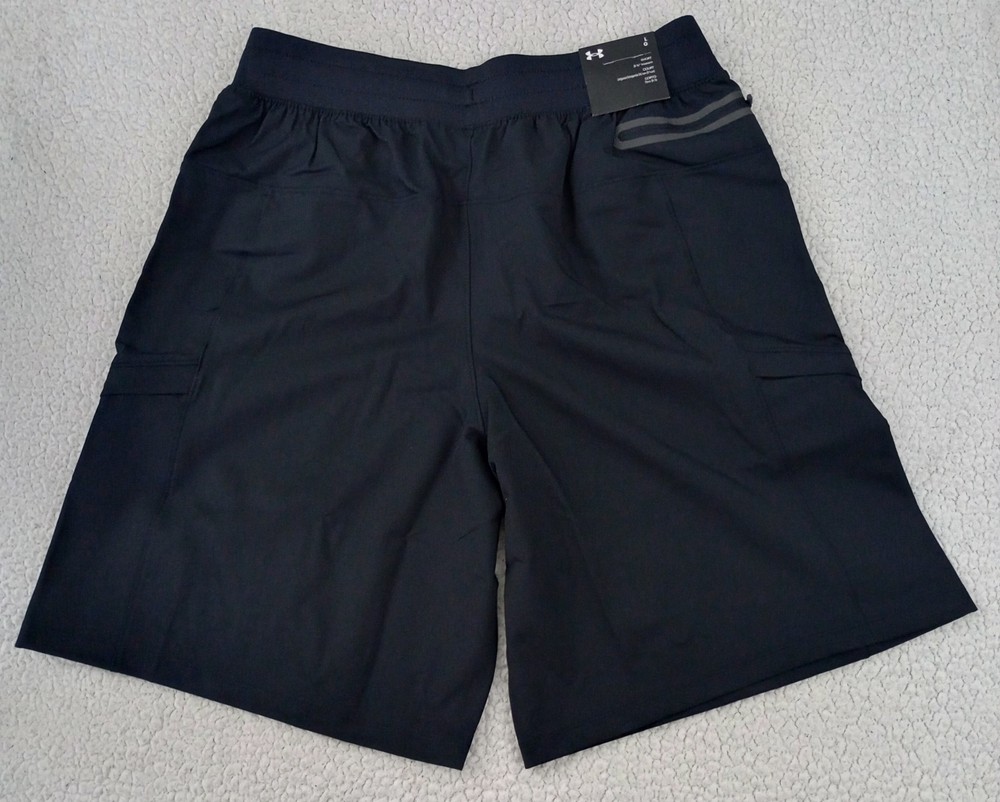 Under Armour Sportswear Woven Men's 9.5