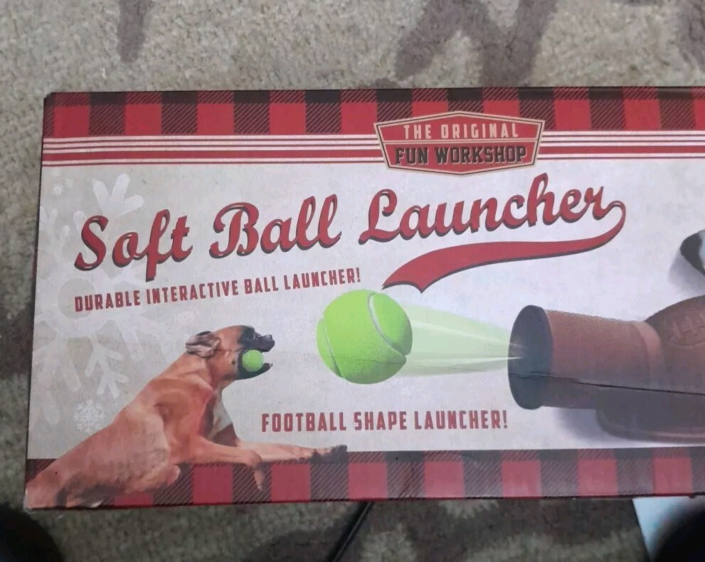 NEW Home Tennis Thrower Fetch Football Interactive Pet Ball Launcher