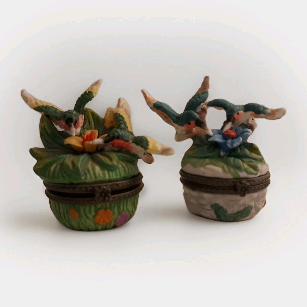 Porcelain Hummingbird Flower Trinket Box Keepsake with Snap Lid