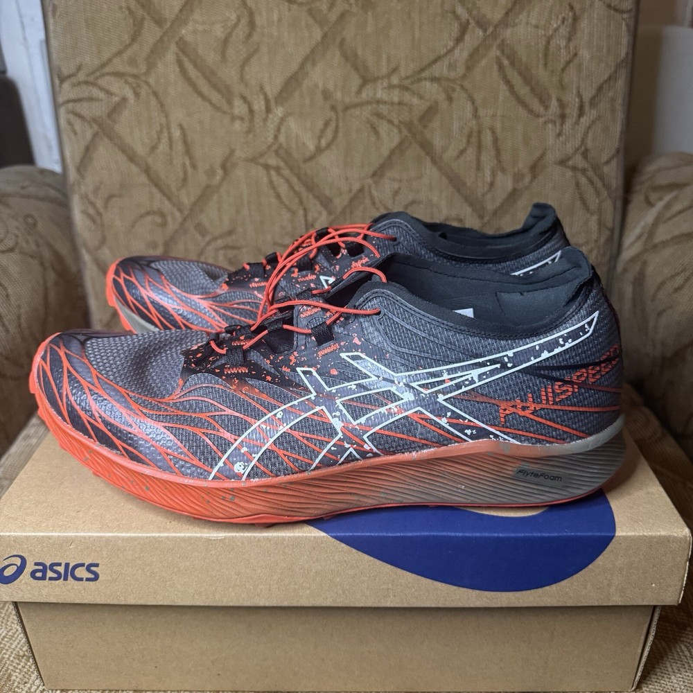 Asics Fujispeed Mens US 11 Black Red Green Quick Lace Trail Runner Lightweight Excellent Condition